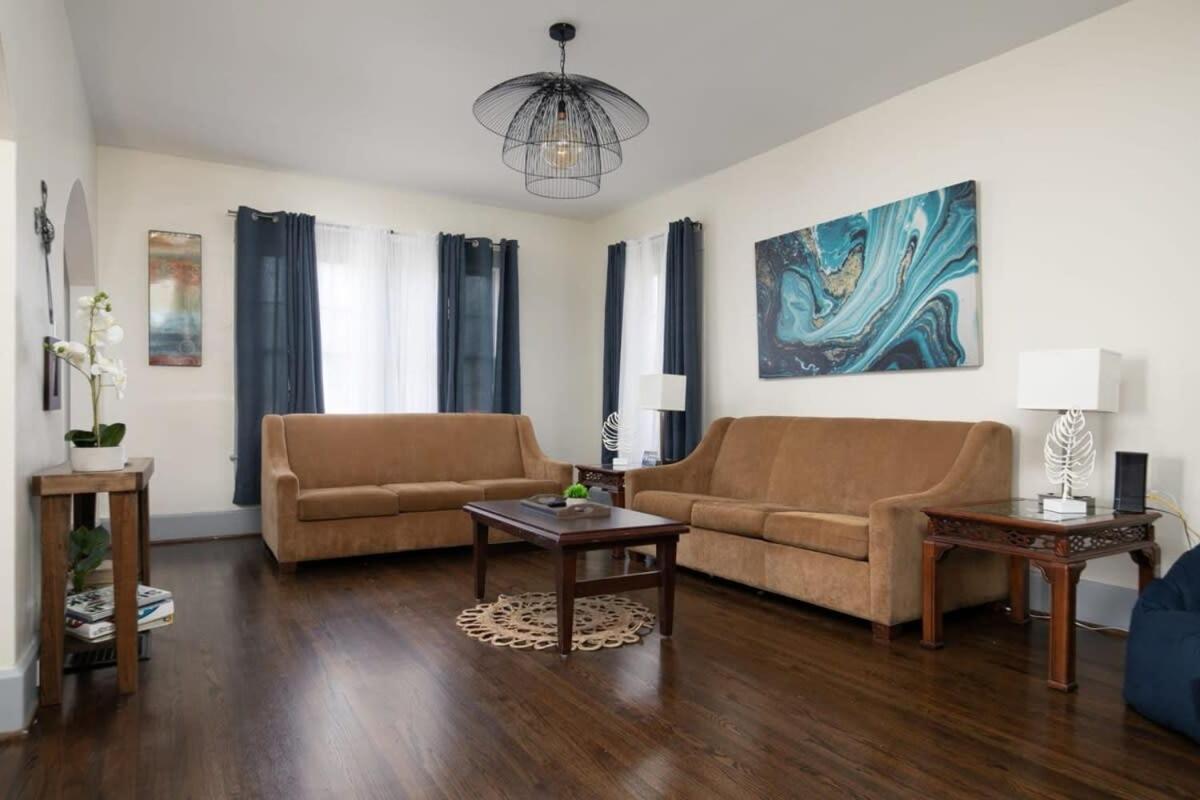 East Lake Stunner-Located At The Foot Of The Ruffner Mountains 伯明翰 外观 照片